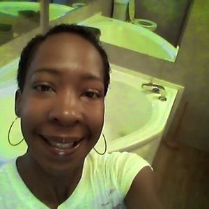 Meet your Posher, Derhonda